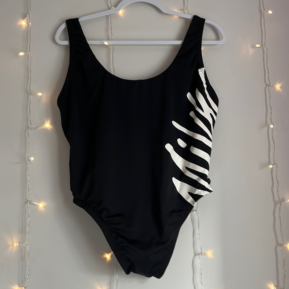 NEW Nike One-piece Swimsuit
